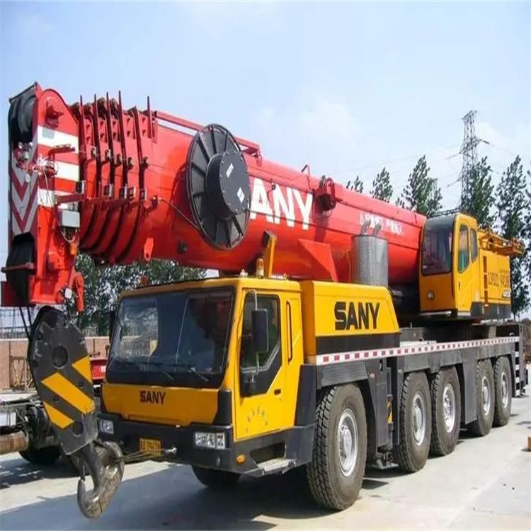 新野附近工地哪里有吊车出租|应急吊装服务|24小时灵活调度