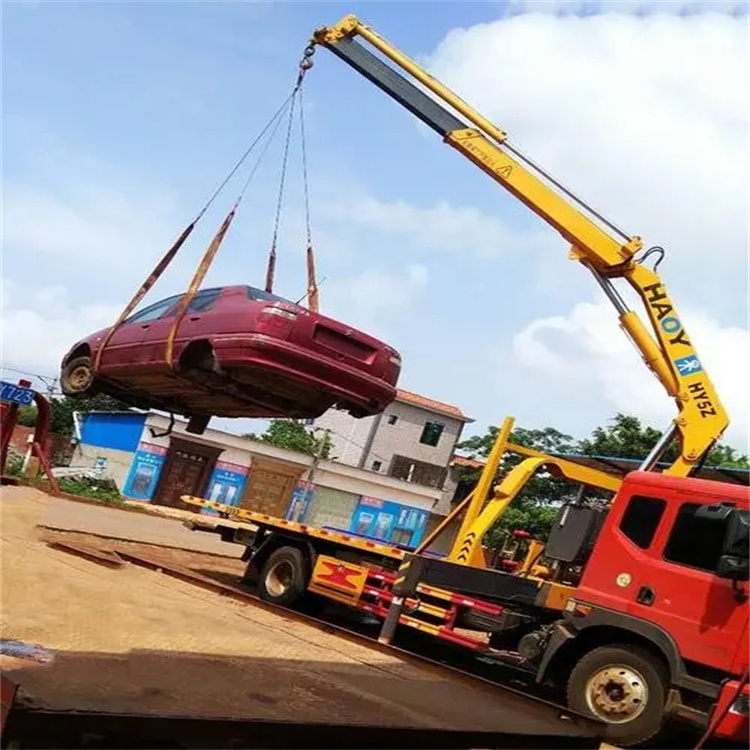 新野吊车救援小汽车怎么吊