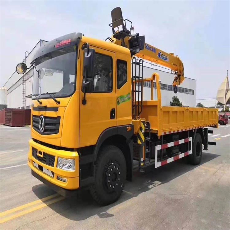 新野附近找一辆随车吊出租